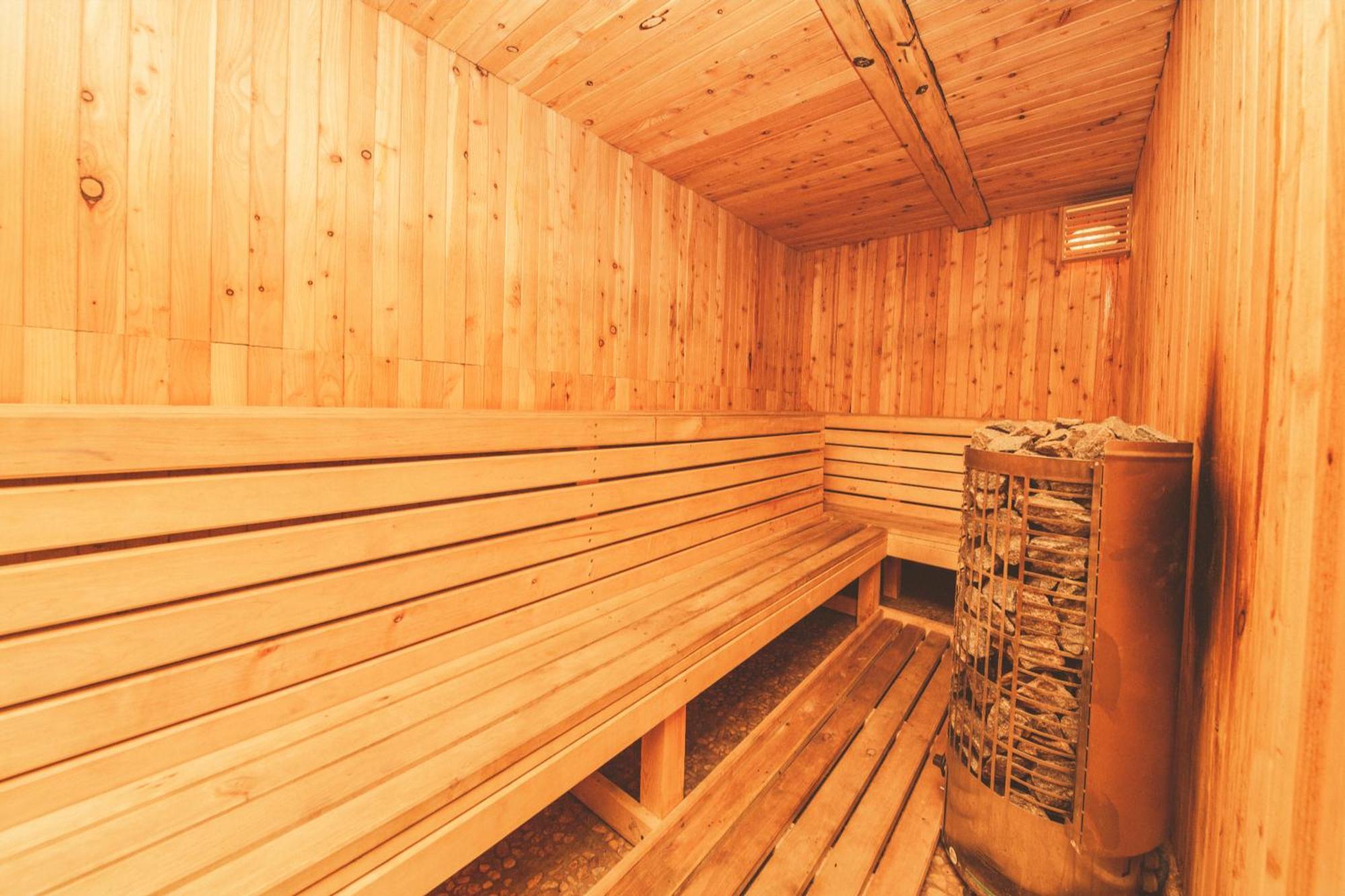 Dworek Ogrodniki, Caloroczny Dom Na Wylacznosc, Basen, Sauna, Las, Staw Rybny, Altana Grillowa, Ognisko, Pianino, Kominek, Piec Chlebowy, Duza Ogrodzona Posesja Tuczna Экстерьер фото