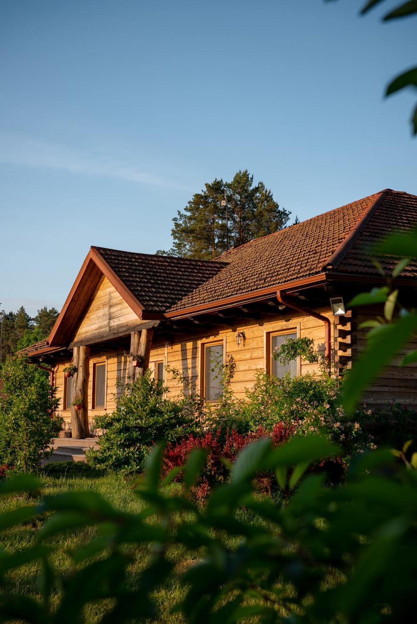 Dworek Ogrodniki, Caloroczny Dom Na Wylacznosc, Basen, Sauna, Las, Staw Rybny, Altana Grillowa, Ognisko, Pianino, Kominek, Piec Chlebowy, Duza Ogrodzona Posesja Tuczna Экстерьер фото
